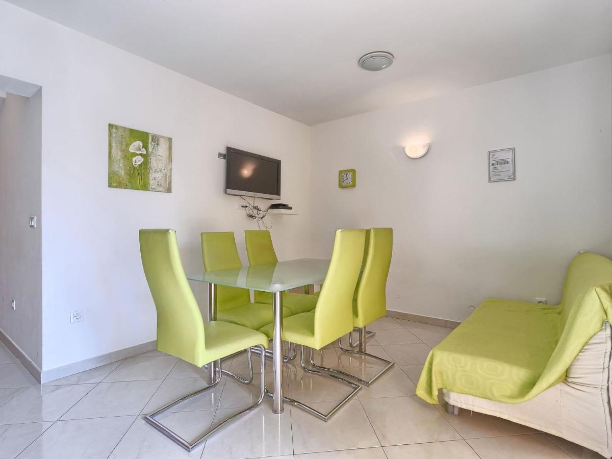 Apartmán Alpa-2 By Interhome Umag